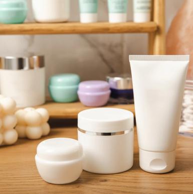 Witch Hazel Uses & Benefits